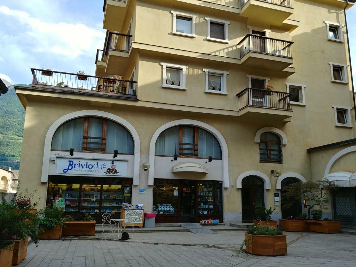 Apartament L'Atelier Du Temps - Domotico Aosta Zewnętrze zdjęcie